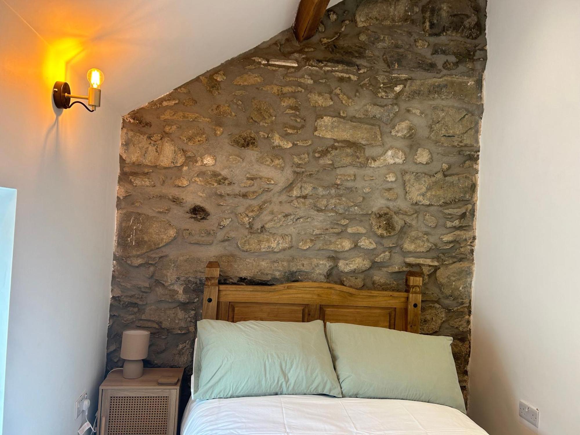 Cosy Modern Miners Cottage Llanllechid Eksteriør bilde