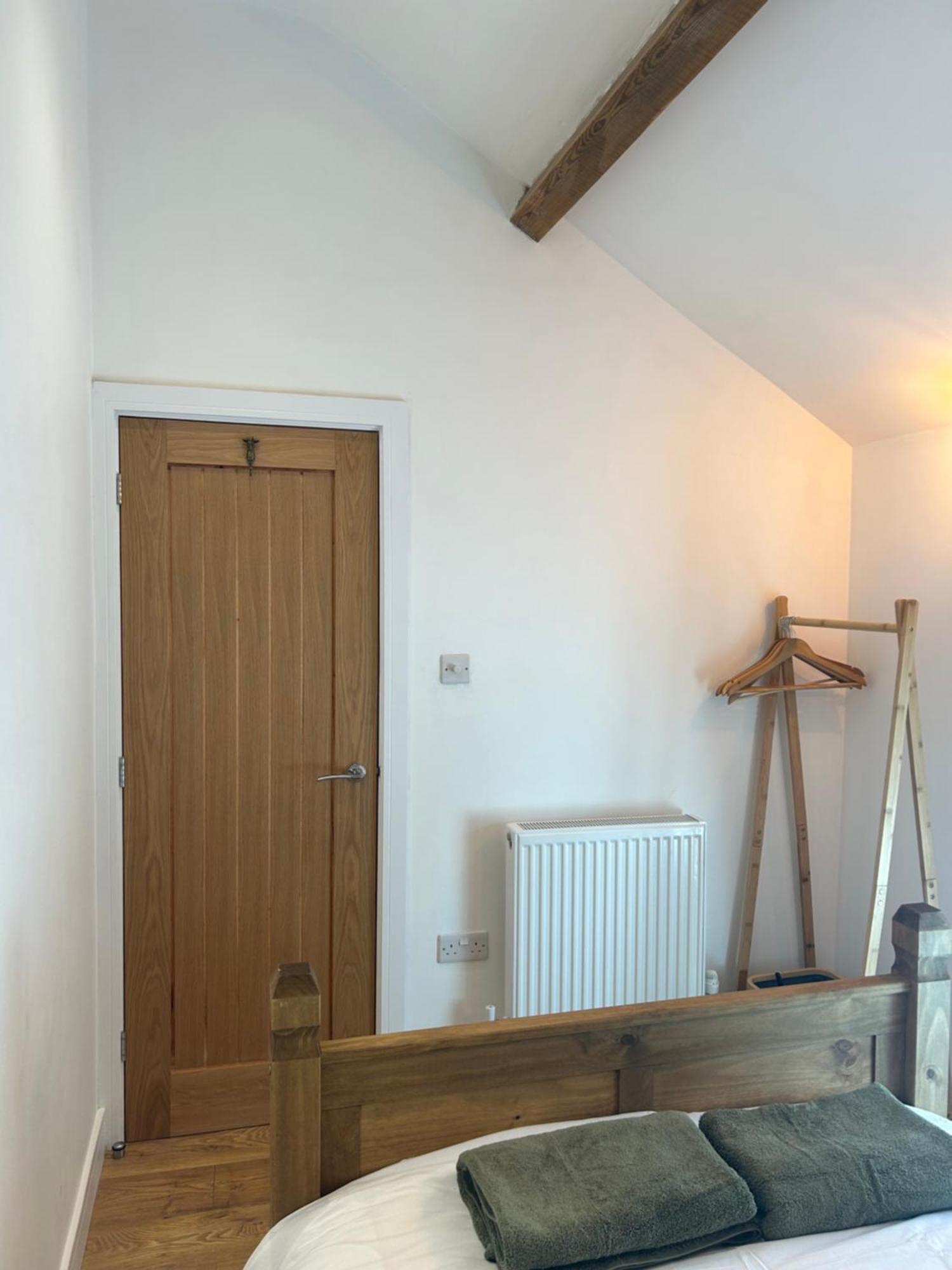 Cosy Modern Miners Cottage Llanllechid Eksteriør bilde