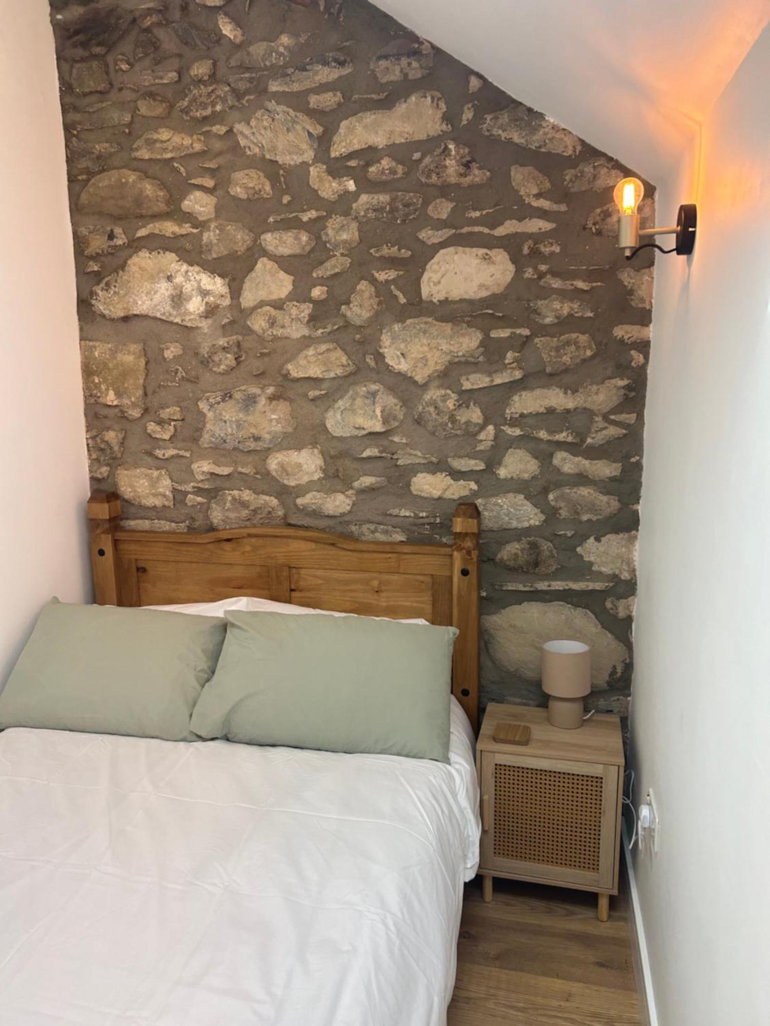 Cosy Modern Miners Cottage Llanllechid Eksteriør bilde